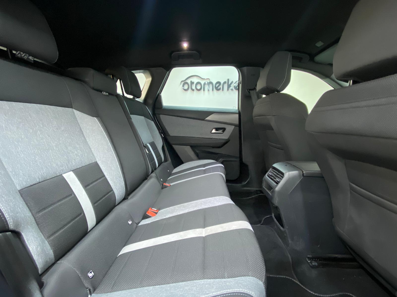 OPEL GRANDLAND 25